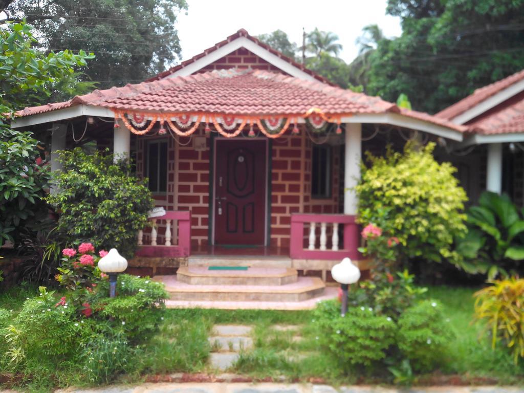 Yash Garden Residency Hotel Ganpatipule Exterior photo